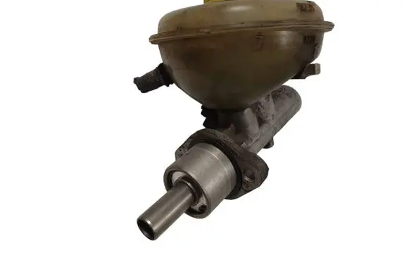 Audi A6 S6 C4 4A Master brake cylinder 8D0611301
