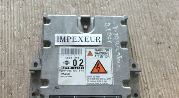 Nissan X-Trail T30 Engine control unit/module B371MEQ44B 5800295 MB2758002957