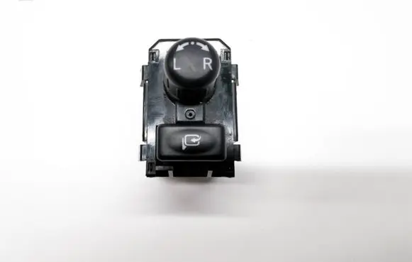 Nissan Leaf I (ZE0) Wing mirror switch 3823SD