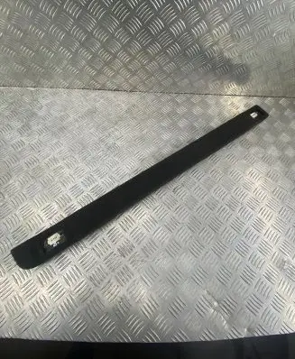 Volkswagen Touareg II Other trunk/boot trim element 7P5863528A