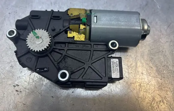 Peugeot 508 Sunroof motor/actuator 2226116A