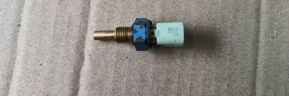 Honda Civic X Coolant temperature sensor