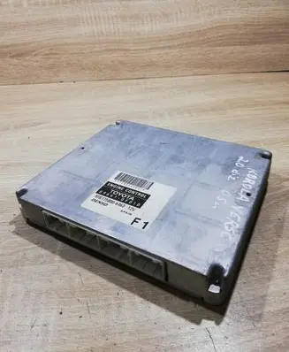 Toyota Corolla Verso AR10 Engine control unit/module ECU 896610F010 MB1758006463