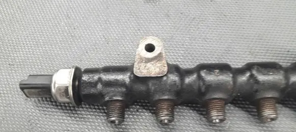 Citroen C4 Grand Picasso Fuel main line pipe 9654592680