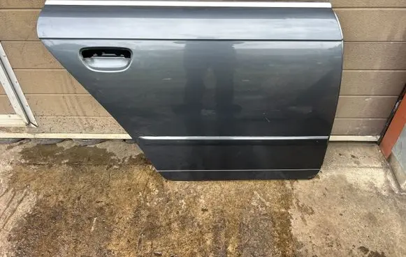 Audi A4 S4 B7 8E 8H Rear door 8E0833052J