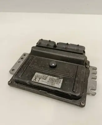 Nissan Micra C+C Engine control unit/module MEC32040