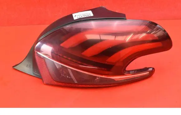 Peugeot 208 Rear/tail lights 9825601180