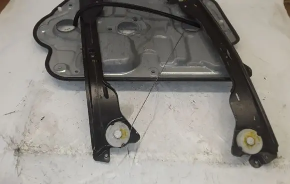 Nissan Qashqai Front window lifting mechanism without motor 80770JD000 31700790 NOTCODE