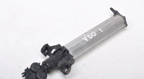 Volvo V60 Headlight washer pump 1308457
