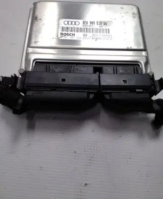Audi A4 S4 B7 8E 8H Engine control unit/module 8E0909518AA 0261207934