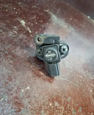Mercedes-Benz E W212 Sensor A0071530028 0261230196