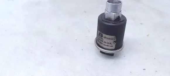 Air conditioning (A/C) pressure sensor