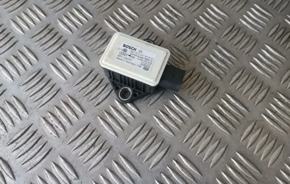 Audi A4 S4 B7 8E 8H ESP acceleration yaw rate sensor 8E0907637B 0265005618