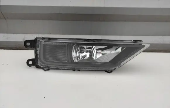 Volkswagen Tiguan Headlight/headlamp 5NA941700B