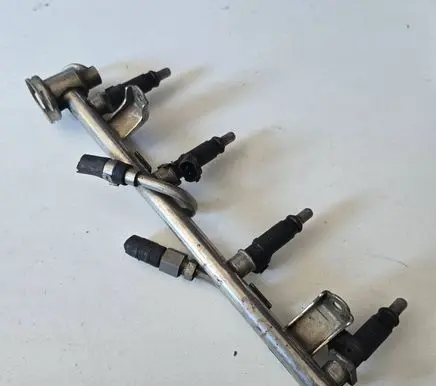 Audi A4 S4 B6 8E 8H Fuel main line pipe 06B133551T 2294002117 2294C02117