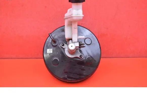 Hyundai ix35 Brake booster