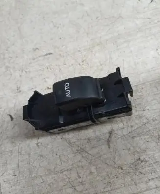 Toyota Corolla Verso E121 Electric window control switch 9403013030 514733 13030