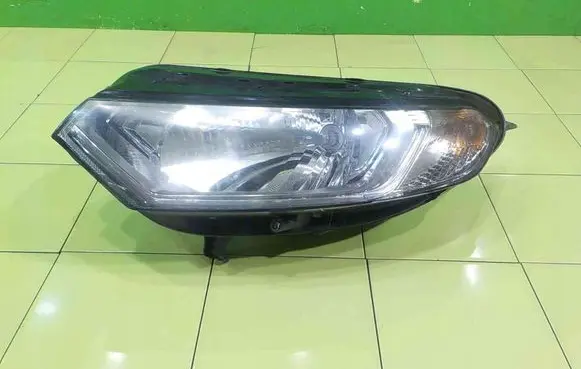 Ford Ecosport Headlight/headlamp CN1513W030CG