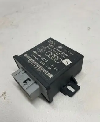 Audi A4 S4 B7 8E 8H Light module LCM 8P0907357F 5LA00837901