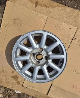 Audi 80 90 S2 B4 R15 alloy rim 8A0601
