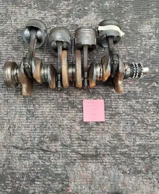 Mercedes-Benz Sprinter W906 Crankshaft R6460110801 DE22