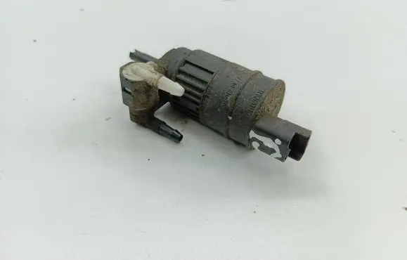 Renault Megane I Windscreen/windshield washer pump 7700430702