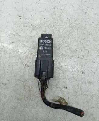 Skoda Octavia Mk2 (1Z) Glow plug pre-heat relay 038907281D