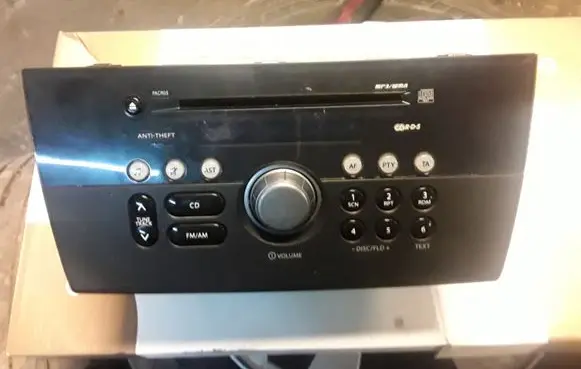 Suzuki Swift I Radio/CD/DVD/GPS head unit 3910162J2