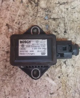 Volkswagen Phaeton ESP acceleration yaw rate sensor 8E0907637A 0265005245 5093769