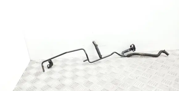 Volkswagen PASSAT B8 Engine coolant pipe/hose 3Q0121070G 3Q0121064P