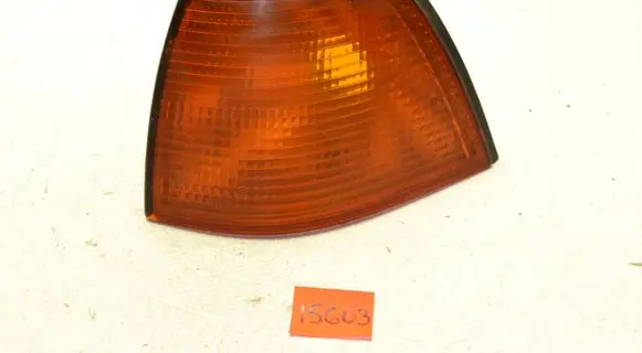 BMW 3 E36 Front indicator light 1387043 155051 0152606