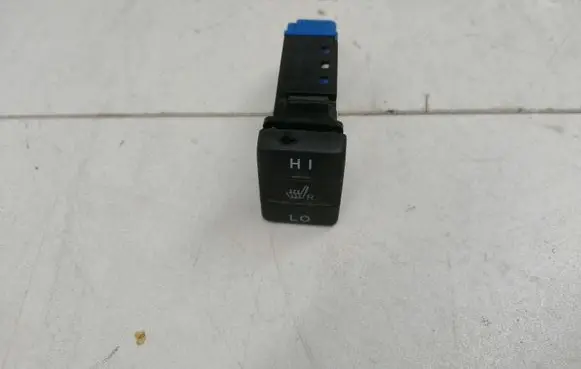 Toyota Auris E180 Seat heating switch 191690