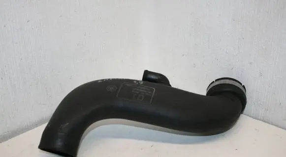 Opel Zafira B Turbo air intake inlet pipe/hose 55352733 329788454