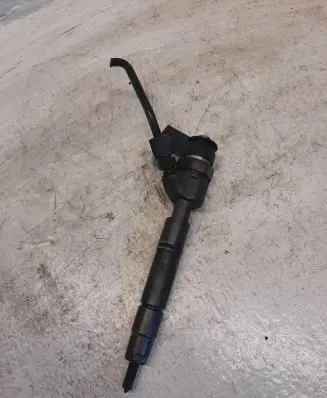 Mercedes-Benz B W245 Fuel injector 6400700787 3651 0852