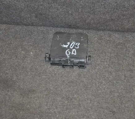 Mercedes-Benz C W203 Door control unit/module A2038202285