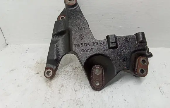 Nissan Qashqai+2 Engine mounting bracket 112319818RA GS50