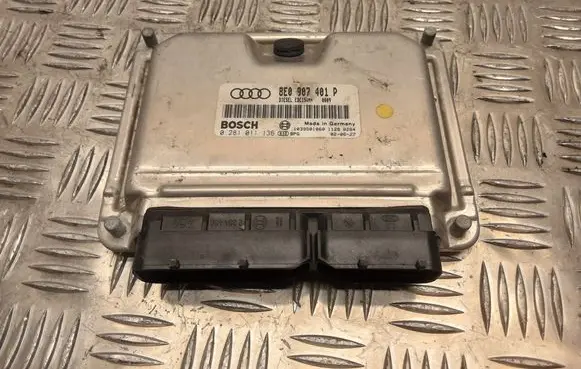 Audi A4 S4 B6 8E 8H Engine control unit/module 8E0907401P 0281011136