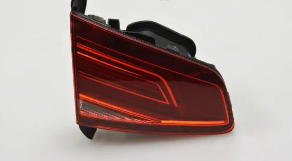 Volkswagen PASSAT B8 Tailgate rear/tail lights 3G5945093C