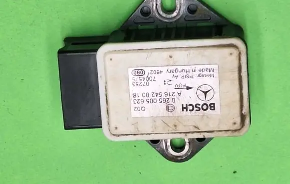 Mercedes-Benz E W211 ESP acceleration yaw rate sensor A2165420018 7004575