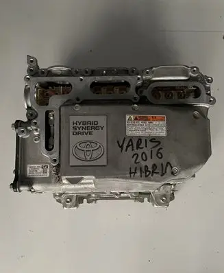 Toyota Yaris Voltage converter inverter G920052032