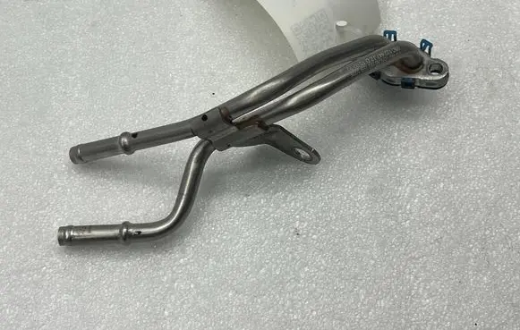 Skoda Kamiq Turbo turbocharger oiling pipe/hose 05C122447J