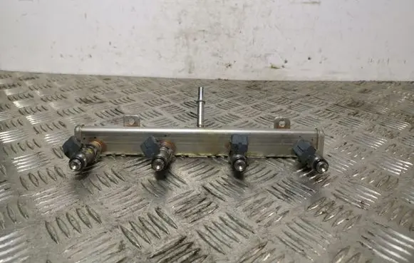 Fuel main line pipe