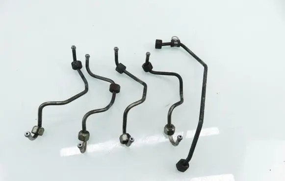 Ford Mondeo MK IV Fuel injector supply line/pipe 
