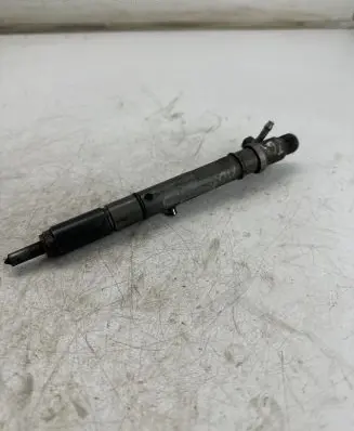 Audi A6 S6 C5 4B Fuel injector 059130201F 0432133795