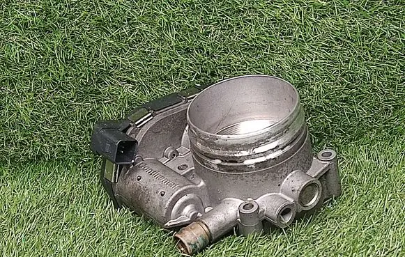 BMW 5 F10 F11 Throttle valve 7597871 1354759787101 A2C53356724