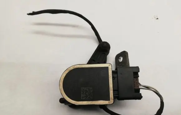 BMW 5 F10 F11 Air suspension front height level sensor 6784075