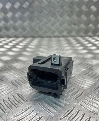 Audi A5 Sportback 8TA Ignition lock 8K0909131D