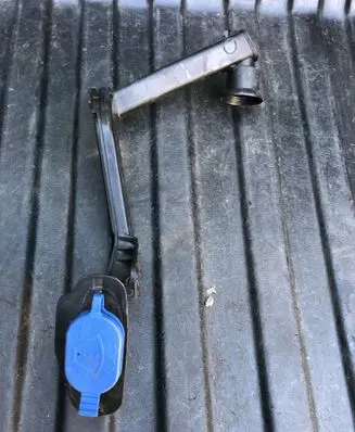 Mercedes-Benz GLC X253 C253 Window washer liquid tank fill tube A2138600164 A2138690166