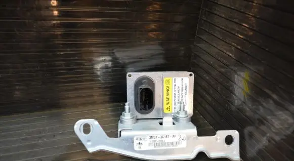 Volvo V50 ESP acceleration yaw rate sensor 3M5T14B296AB