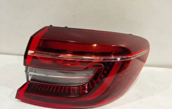 Renault Clio V Rear/tail lights 265504885R